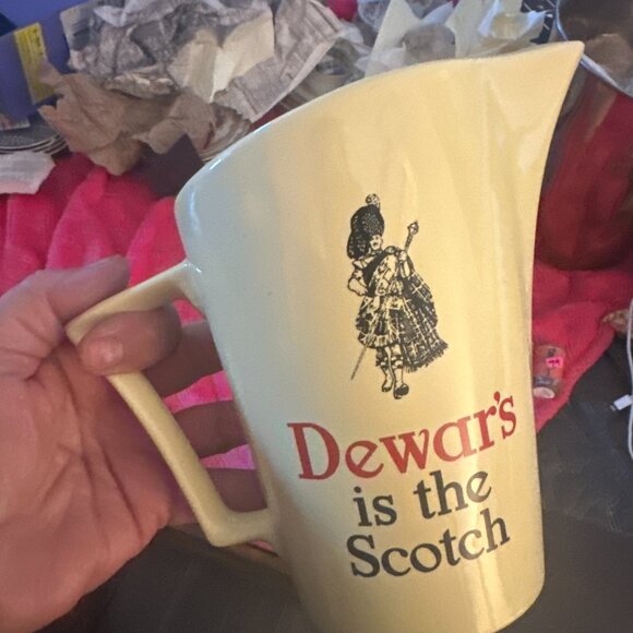 🥃 Vintage Dewar’s “Is the Scotch” Whisky Pitcher — Wade England Barware - Picture 3 of 3